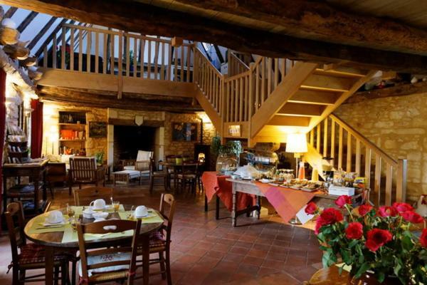 Chambres D'Hotes La Licorne Valojoulx Экстерьер фото
