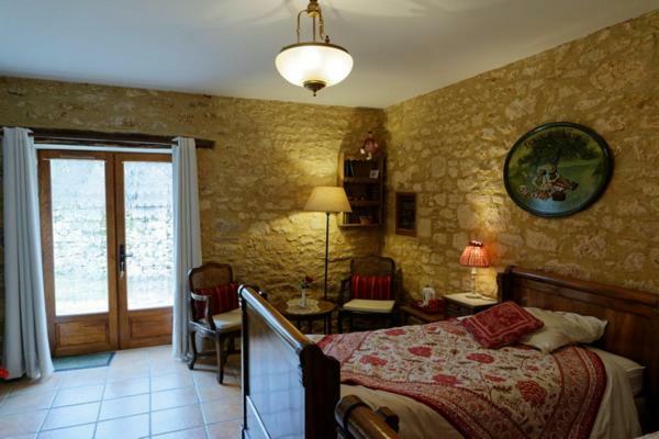 Chambres D'Hotes La Licorne Valojoulx Экстерьер фото